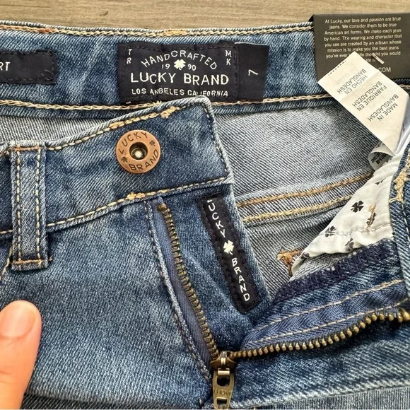 Lucky Brand girls faded denim Rile Shorts cuffed hem size 7 NWT $58 - Picture 8 of 11